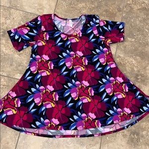 Lularoe hibiscus colorful short sleeve top